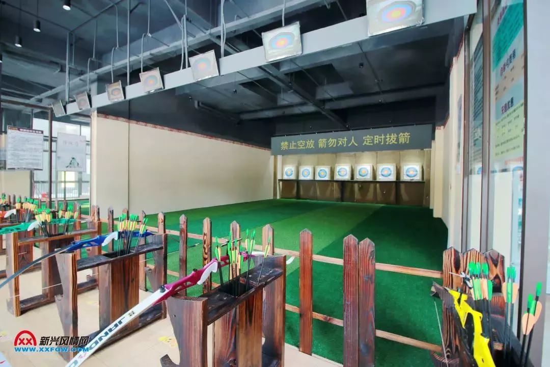 包含新兴比赛项目：快节奏、多局制引领潮流的词条