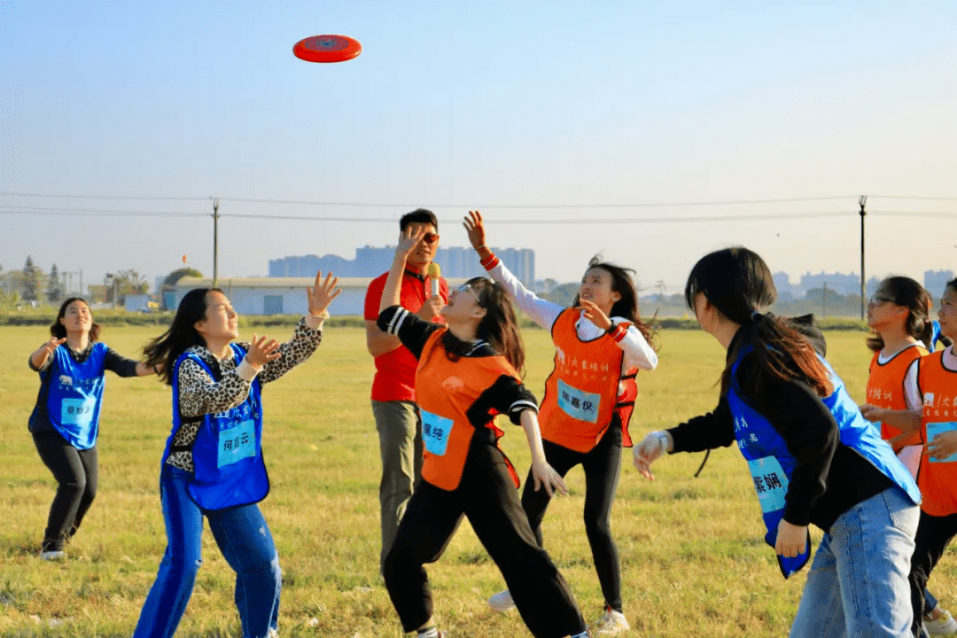包含世界极限飞盘公开赛,空中飞舞的运动盛会的词条 包含世界极限飞盘公开赛,空中飞舞的运动盛会的词条