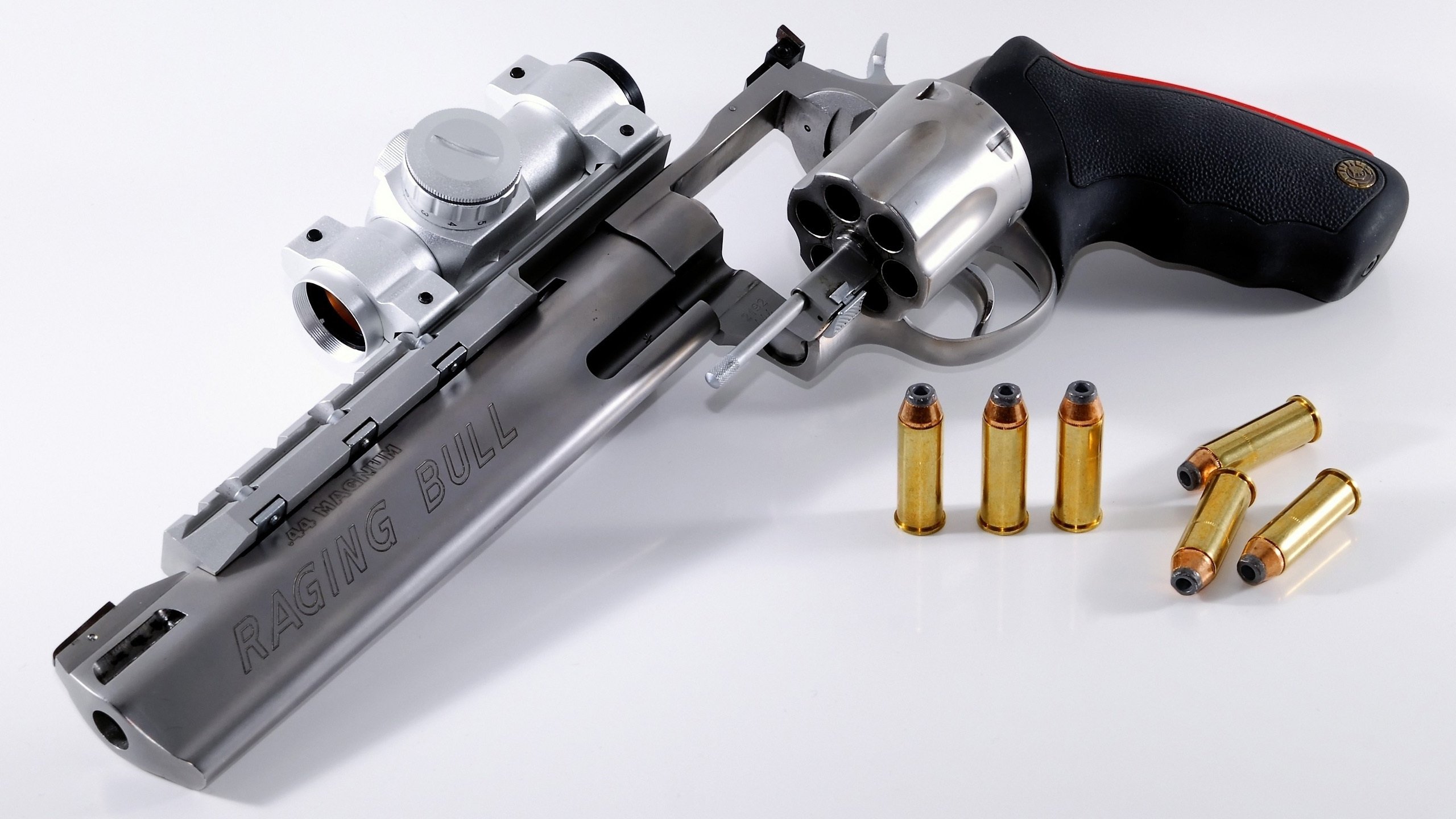 未来联盟的科技创新：虚拟现实成为观赛新宠，英雄联盟未来科技礼盒