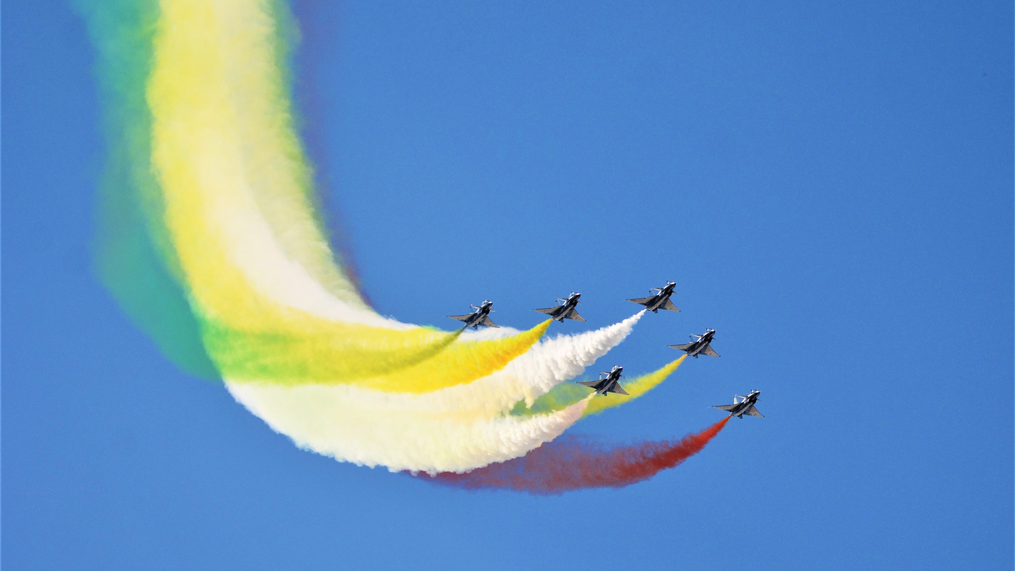 Aster新人多面手表现亮眼,astro手表