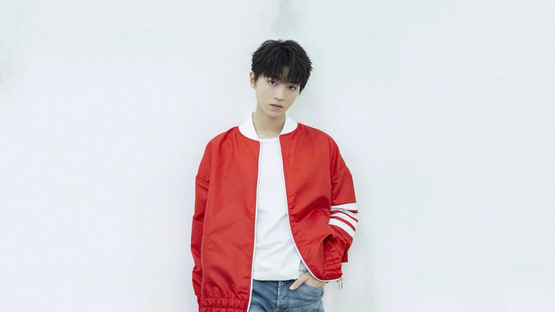 中国足球的场地设施建设规划方案，我国足球场地设施建设的现实困境及其破解对策