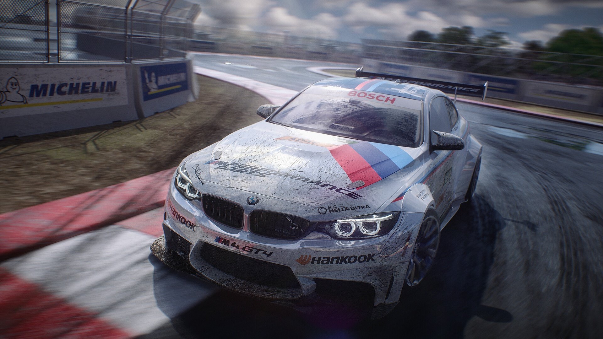 摩洛哥骑手阿米尔·本·哈桑在2024年巴黎奥运会三项赛中以“Courage”马匹获得第20名,表现出色。